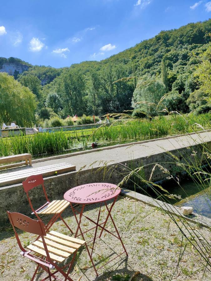 Les Pieds Dans L'Eau, Gite Le Blagour Lachapelle-Auzac Exterior foto